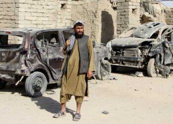 بعد فشل محادثات السلام.. باكستان تهدد بـ”محو طالبان”