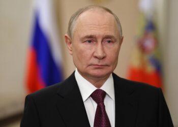 بوتين يهنئ العسكريين بمناسبة يوم القوات الفضائية الروسية