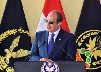 “لماذا دعا السيسي ترامب أمام جنوده لزيارة مصر؟”.. تقرير عبري يحلل رد فعل الرئيس المصري بعد اتفاق غزة