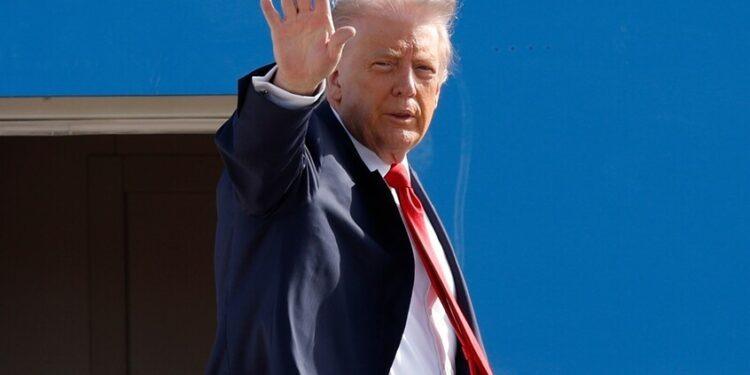 ترامب: لا أفكر في شن ضربات داخل فنزويلا