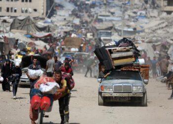 شينخوا : دموع وفرح وقلق .. مشاعر مختلطة لدى سكان غزة بعد الإعلان عن اتفاق وقف إطلاق النار