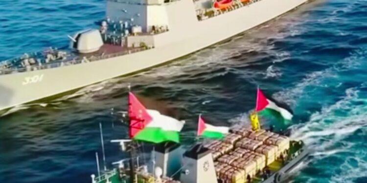 إسرائيل تعترض أسطول مساعدات بحرية متجه إلى غزةكتبت علياء الهواري