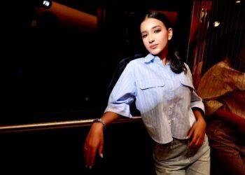 كنزي تطلق اغنيتها كرامة لك