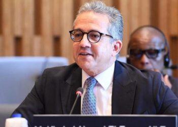 وزير التعليم العالي الدكتور أيمن عاشور يُهنئ الدكتور خالد العناني لفوزه بجدارة بمنصب المدير العام لمنظمة اليونسكو