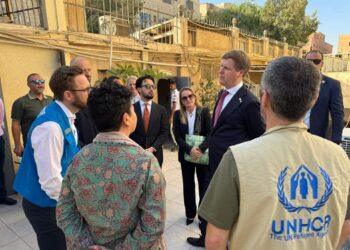وزير التنمية الدولية النرويجي يزور مركز التسجيل التابع لمفوضية الأمم المتحدة لشؤون اللاجئين في القاهرة.