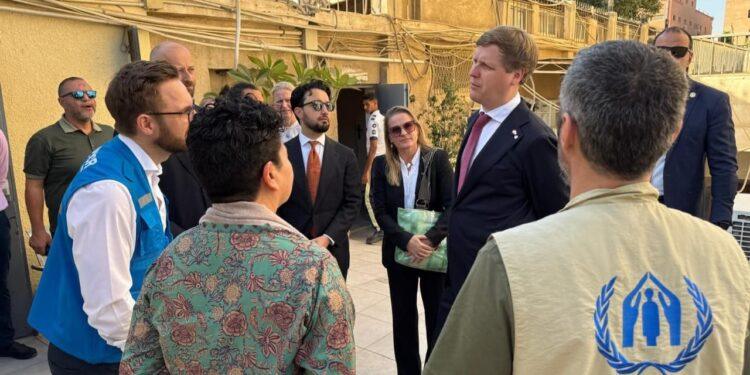 وزير التنمية الدولية النرويجي يزور مركز التسجيل التابع لمفوضية الأمم المتحدة لشؤون اللاجئين في القاهرة.