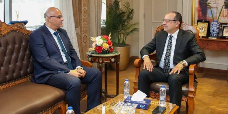 وزير قطاع الأعمال العام يستقبل محافظ القليوبية لبحث تعزيز سبل التعاون وتعظيم الاستفادة من الأصول وتحقيق تنمية مستدامة تخدم المواطنين