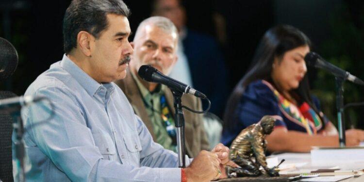 نيكولاس مادورو يدافع عن النموذج الاشتراكي البيئي خلال المؤتمر العالمي للدفاع عن أمنا الأرض