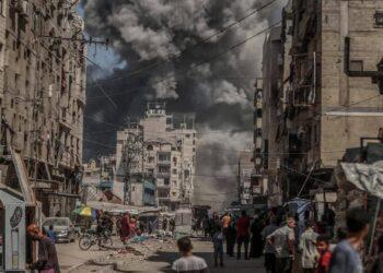 غزة تستعيد أنفاسها الأولى بعد وقف إطلاق النار.. عودة النازحين إلى الركام