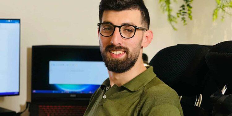 “ما بين الأمل والحذر.. الفلسطينيون يقرأون المفاوضات بعيون مثقلة بالدمار والخذلان”