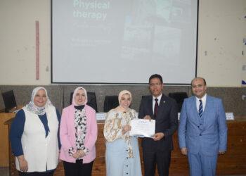 رئيس جامعة بنها يشهد ختام الأنشطة الطلابية وتكريم أوائل الفرق الدراسية بكلية العلاج الطبيعي