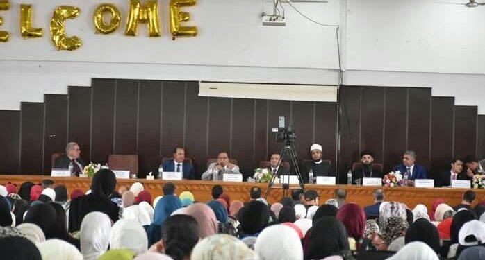 جامعة مدينة السادات تنظم ندوة تثقيفية احتفاءً بذكرى انتصارات أكتوبر المجيدة فى رحاب كلية الحقوق