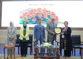 محافظ القليوبية ورئيس جامعة بنها يفتتحان فعاليات المؤتمر السنوي الرابع للدراسات العليا للعلوم الإنسانية