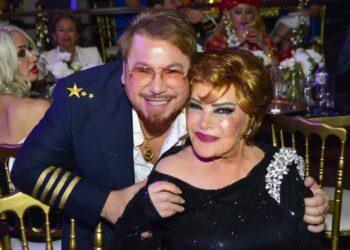 ليلة أسطورية في ريجنسي بالاس: احتفاء ساحر بعيد ميلاد د. هراتش ساغبازاريان ومفاجأة النجمة صفية العمري