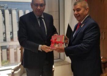 سفير فنزويلا بالقاهرة يجتمع مع مساعد وزير الخارجية المصرى لشؤون الأمريكتين
