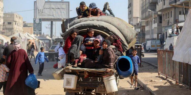 شينخوا : بين الصدمة والأمل.. سكان غزة يعودون إلى منازلهم ومناطقهم المدمرة