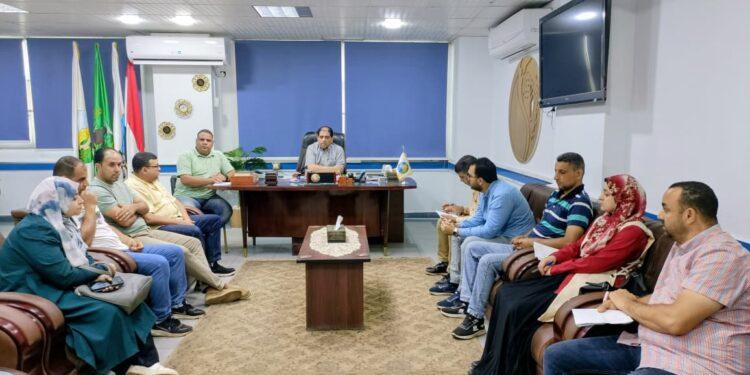 رئيس مياه المنوفية يجتمع بمديرى التشغيل والصيانة لمناقشة استعدادات الشركة لموسم الأمطار .
