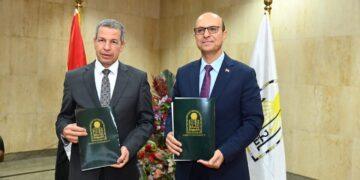 الدكتور دويب حسين عميد حقوق أسيوط يستقبل رئيس جامعة الغردقة (صور)