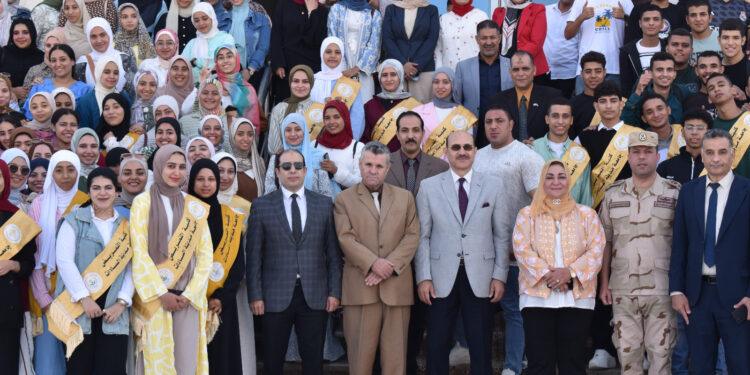 رئيس جامعة مدينة السادات يشارك كلية التمريض احتفالها ببداية العام الدراسي الجديد وانتصارات أكتوبر المجيدة