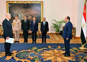 سفير بيلاروسيا، يفغيني سوبوليفسكي الجديد فى مصر ، يقدم أوراق اعتماده للرئيس السيسى
