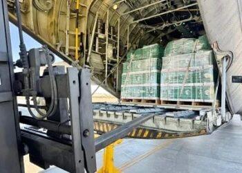 وصول الطائرة الإغاثية السعودية الـ 69 لإغاثة الشعب الفلسطيني في قطاع غزة التي يسيّرها مركز الملك سلمان للإغاثة