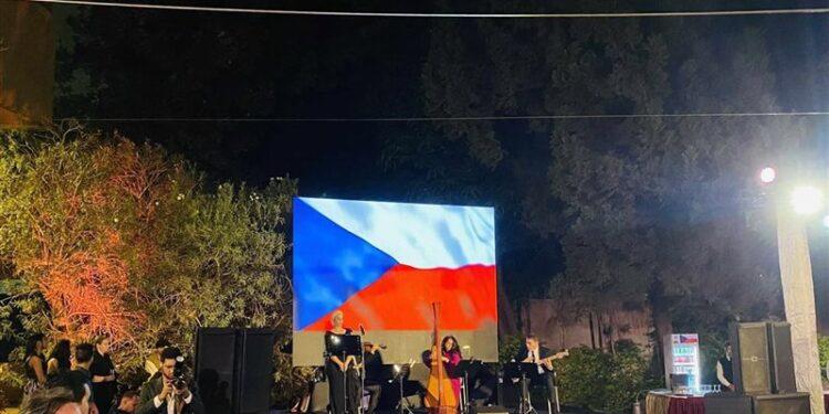 سفارة التشيك بالقاهرة تحتفل بيوم الاستقلال … والسفير إيفان يوكل يؤكد أن نسعى لنشر قيم السلام والتعاون مستمر مع مصر