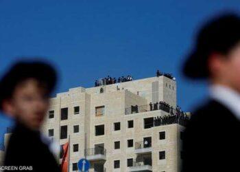 بالصورة.. آلاف الإسرائيليين أمام سفارة البرتغال في تل أبيب