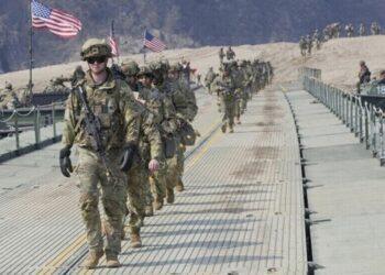 “اقتلوا الجميع”.. تقارير تتحدث عن استهداف الجيش الأمريكي لناجين من قارب بالكاريبي