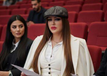 العرب يواجهون الخطر بمزيد الخيانات