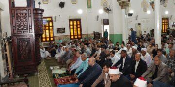 خطيب الجمعة ببني سويف يُحذّر من مخاطر السوشيال ميديا علي الأطفال