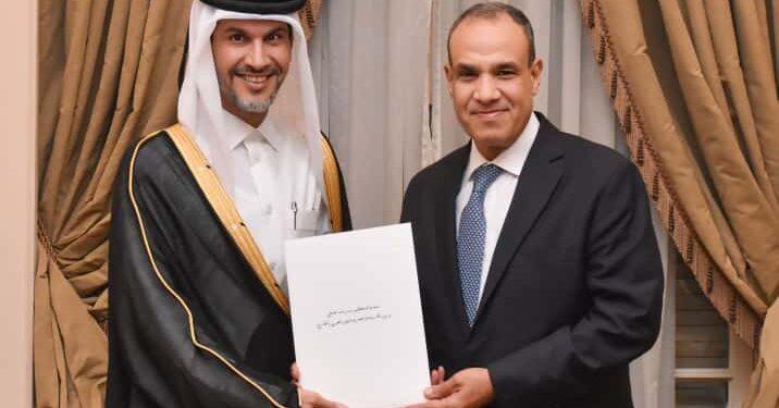 السفير/ جاسم بن عبدالرحمن آل ثاني يقدم أوراق اعتماده سفيراً فوق العادة مفوضاً لدولة قطر لدى مصر