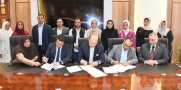 رئيس جامعة مدينة السادات يشهد توقيع عقد تمويل بحثي في مجال الكيمياء الحيوية لدراسة آليات علاج سرطان الكبد