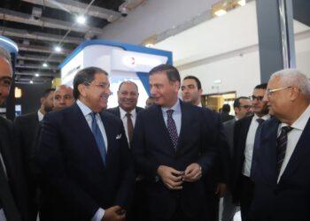 وزير الزراعة يتفقد جناح “إي فاينانس” بمعرض القاهرة الدولي للتكنولوجيا” ويثمن جهود التحول الرقمي في القطاع الزراعي