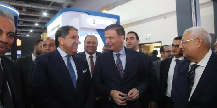 وزير الزراعة يتفقد جناح “إي فاينانس” بمعرض القاهرة الدولي للتكنولوجيا” ويثمن جهود التحول الرقمي في القطاع الزراعي