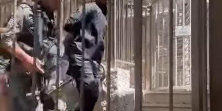 موجة تمرد داخل الجيش الإسرائيلي: 300 ضابط وجندي يطلبون إنهاء خدمتهم فورًا