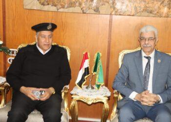 رئيس جامعة المنوفية يلتقى نائب مدير أمن المنوفية لتوفير غرف مؤمّنة بالمستشفيات الجامعية لنزلاء قطاع الحماية المجتمعية