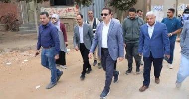 محافظ المنوفية يتفقد أعمال الرصف والتطوير بمتفرعات شارع النصر وطريق الدبايبة