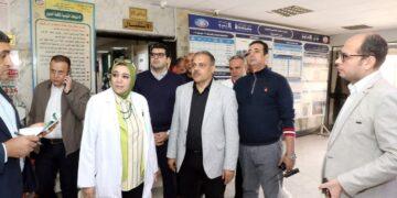للإطمئنان على تقديم الخدمات الصحية والعلاجية للمترددين على مستشفي المبرة للتأمين الصحي بمدينة الزقازيق.. محافظ الشرقية يُشدد على تحسين مستوي الخدمات العلاجية