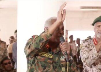 السودان.. تزايد الأصوات الرافضة لوقف الحرب في “محيط البرهان”