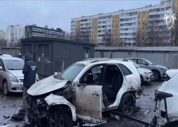 مقتل ضابط رفيع في هيئة الأركان العامة الروسية جراء تفجير سيارته في موسكو ( صور )