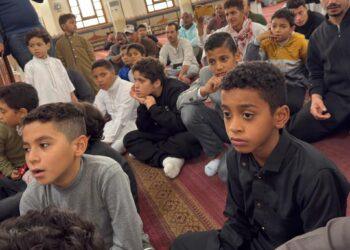 أجواء روحانية في لقاء الجمعة للأطفال بمسجد الميناء الكبير وتكريم 100 حافظ للقرآن