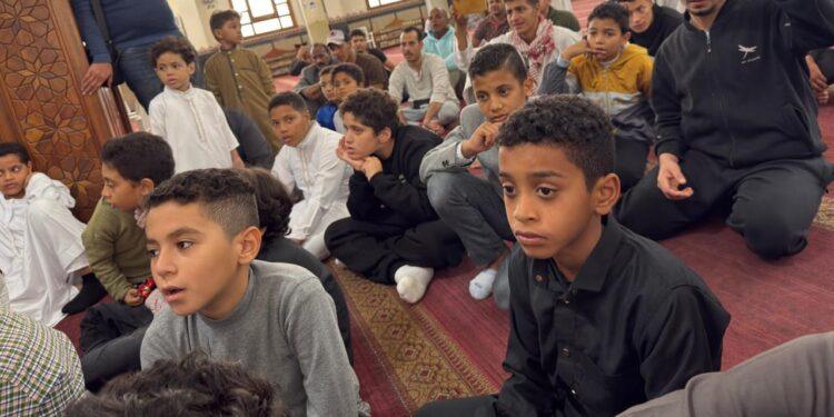 أجواء روحانية في لقاء الجمعة للأطفال بمسجد الميناء الكبير وتكريم 100 حافظ للقرآن