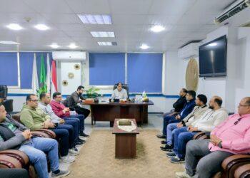 رئيس مياه المنوفية يجتمع برؤساء الأفرع لمناقشة استعدادات الشركة لموسم الأمطار .