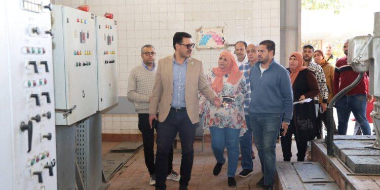 رئيس شركة مياه القليوبية يتفقد فرع شمال الخانكة ويشدد على جاهزية المحطات لفصل الشتاء