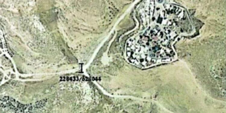 الاحتلال يمدد إغلاق الطريق الرئيسي إلى تجمع المنطار حتى تموز المقبل.. ومعاناة خمسين عائلة تتفاقم منذ أكثر من عام