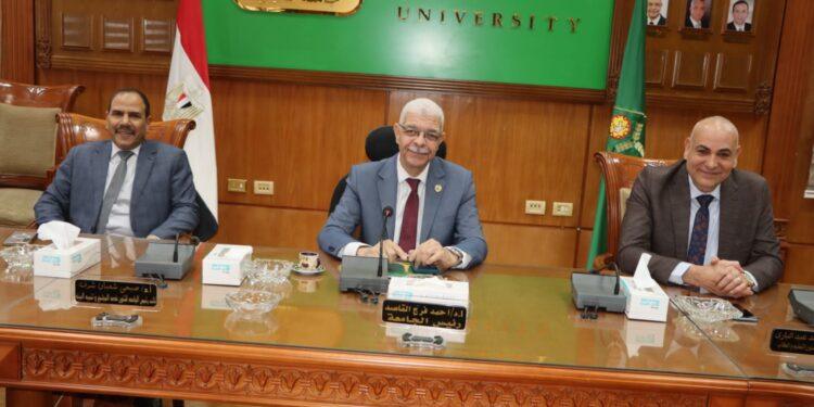 جامعة المنوفية تبدأ العد التنازلي لاحتفالها بالعيد الـ49… “والقاصد” يتابع التفاصيل النهائية مع اللجنة المنظمة