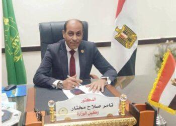 حملة تموينية مكبرة بمدينة بنها ضبط محل لبيع السجائر لحيازته ( ٢٤٤ ) علبة سجائر مستوردة مجهولة المصدر وتحرير عدد ( ١٤ ) مخالفة تموينية .