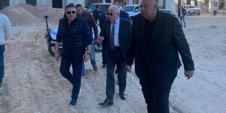 محافظ البحر الأحمر ومستشار رئيس الجمهورية يتفقدان مشروعًا سياحيًا جديدًا استعدادًا لافتتاحه