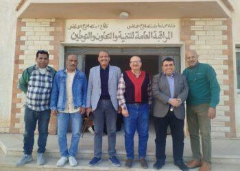 بالصور….اجتماع وكيل وزارة الزراعة بالعاملين بإدارة التعاون والتوطين بشمال سيناء لمتابعة ملفات التعويضات للمزارعين .