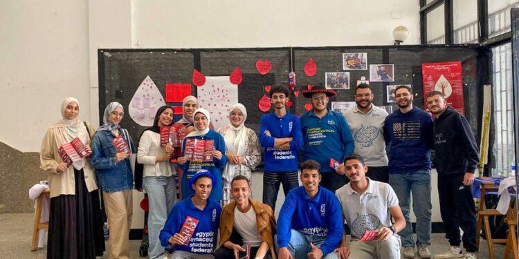 خمسة عشر عامًا من العطاء: كيف قاد الاتحاد المصري لطلاب الصيدلة رحلة التبرع بالدم في مصر؟